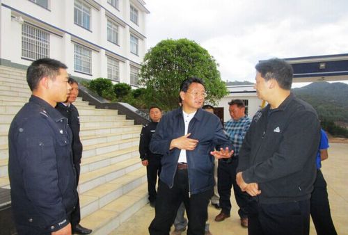 拉马书记在马鹿塘派出所调研指导工作2