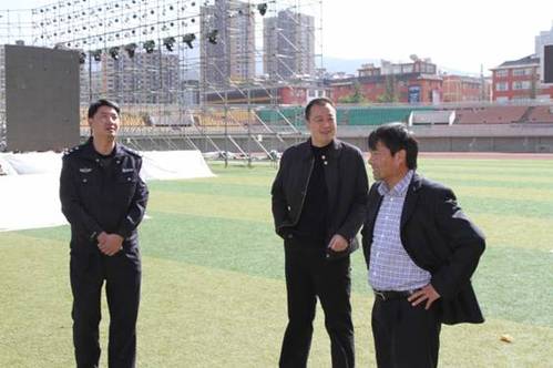赵春宝支队长到禄劝公安局检查指导自治县成立三十周年庆祝活动安保工作
