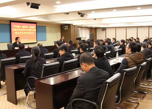 付锡勇院长代表禄劝法院在昆明中院 “严、转、树”主题教育活动学习辅导讲座会上作先进典型宣讲发言01